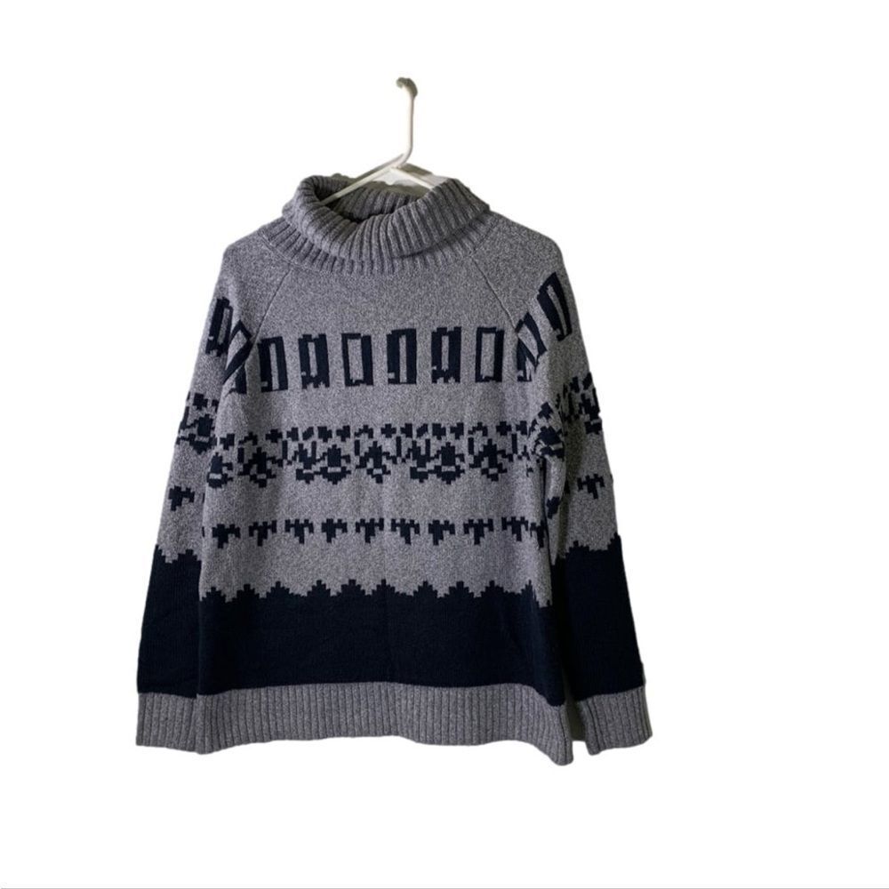 Cozy Casual M/L‎ Grey and Black Fair Isle Sweater